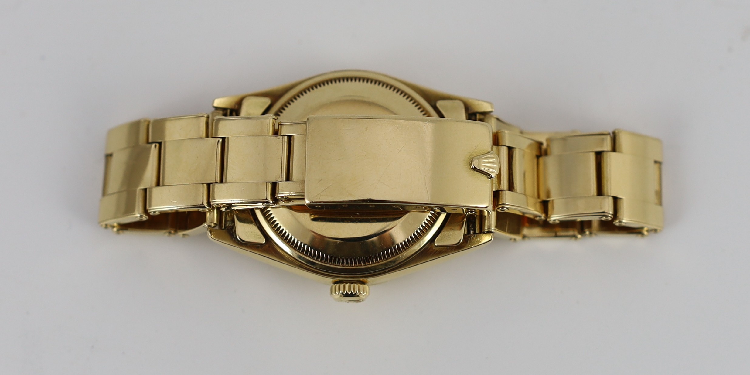 A gentleman's early 1990's 18ct gold Rolex Oyster Perpetual Date wrist watch, on an 18ct gold Rolex bracelet